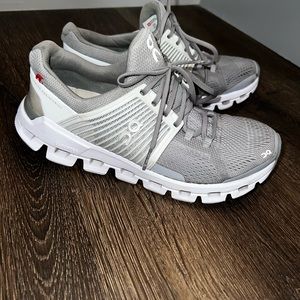 On Running Cloud Swift Women 7M